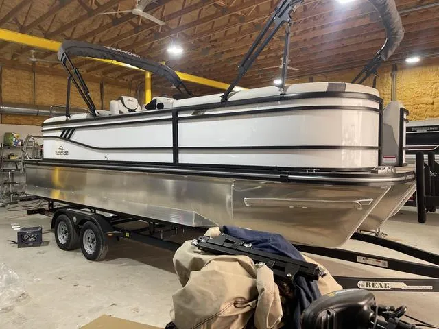 The Image of SunCatcher Select 322RC 2025 - 1