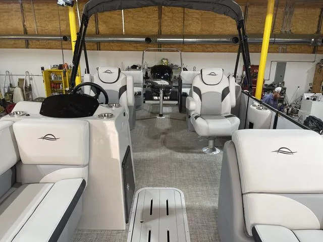 Slide: The Image of SunCatcher Select 322RC 2025 - 2