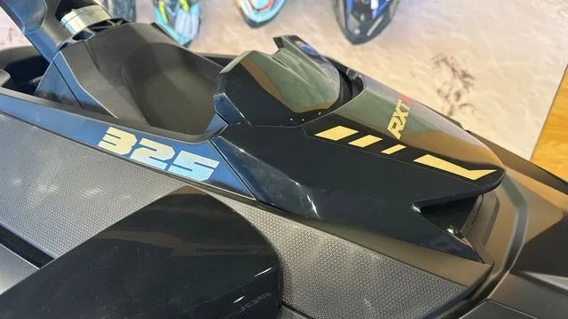 Slide: The Image of Sea-Doo RXT-X 325 WITH SOUND SYSTEM 2025 - 10