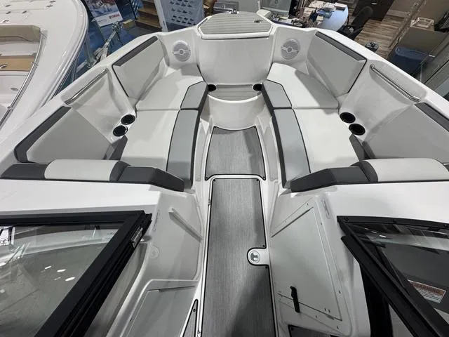 Slide: The Image of Yamaha AR220 2025 - 11