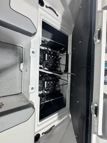 Slide: The Image of Yamaha AR220 2025 - 12