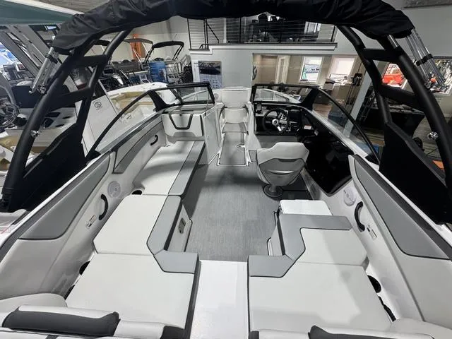 Slide: The Image of Yamaha AR220 2025 - 8