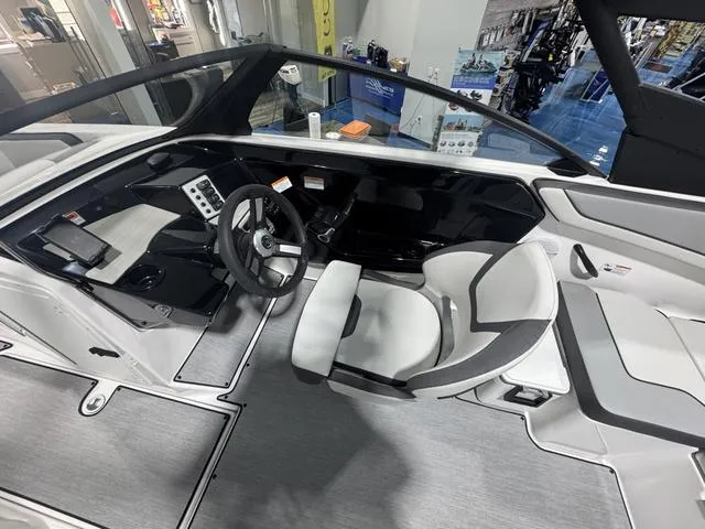 Slide: The Image of Yamaha AR220 2025 - 9