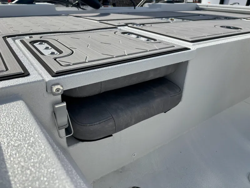 Slide: The Image of Avid 23 FSX 2025 - 21