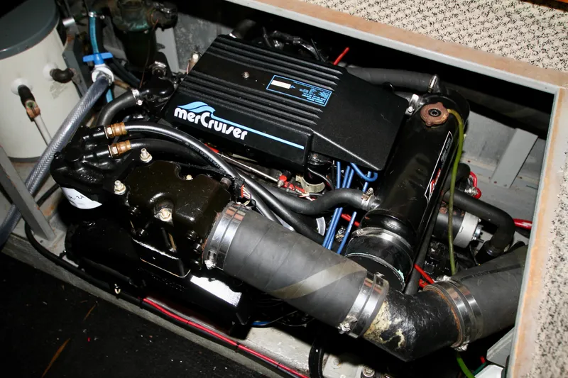 Slide: The Image of Tollycraft 34 Sport Sedan 1989 - 52