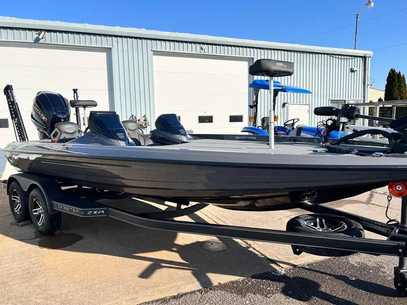 Slide: The Image of Skeeter ZXR21 2025 - 14