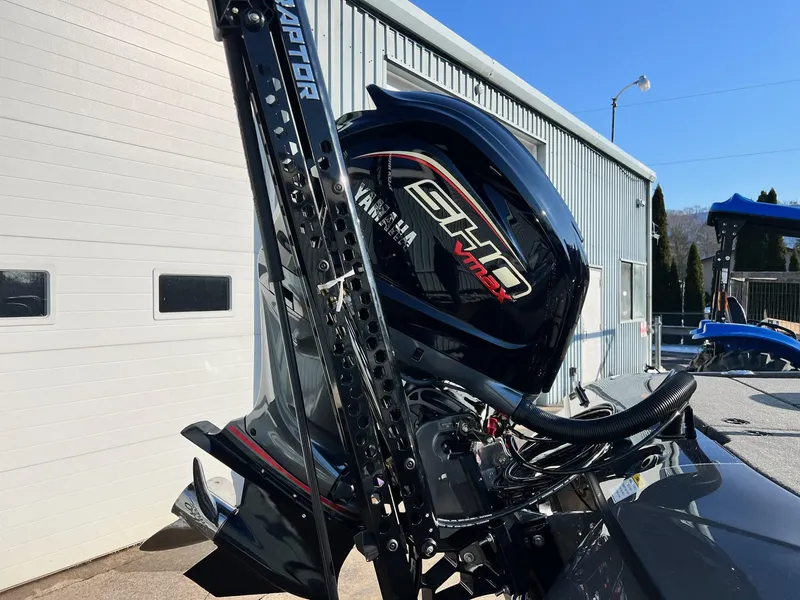 Slide: The Image of Skeeter ZXR21 2025 - 15