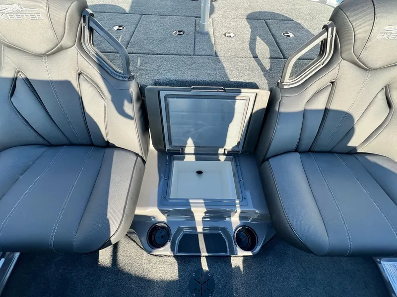 Slide: The Image of Skeeter ZXR21 2025 - 27