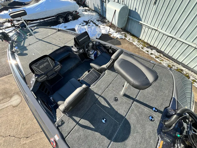 Slide: The Image of Skeeter ZXR21 2025 - 35