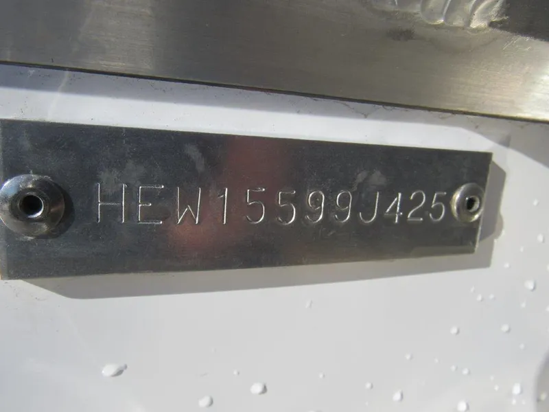 Slide: The Image of Hewescraft 190 Sea Runner ET 2025 - 18