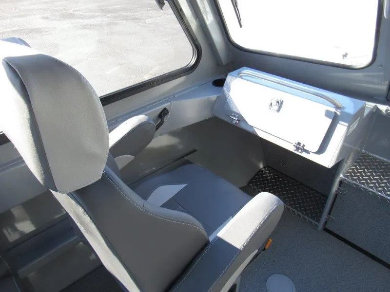 Slide: The Image of Hewescraft 210 Sea Runner ET HT 2025 - 13