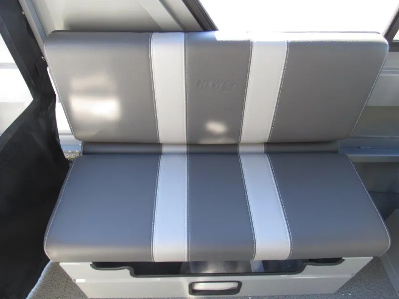 Slide: The Image of Hewescraft 210 Sea Runner ET HT 2025 - 14