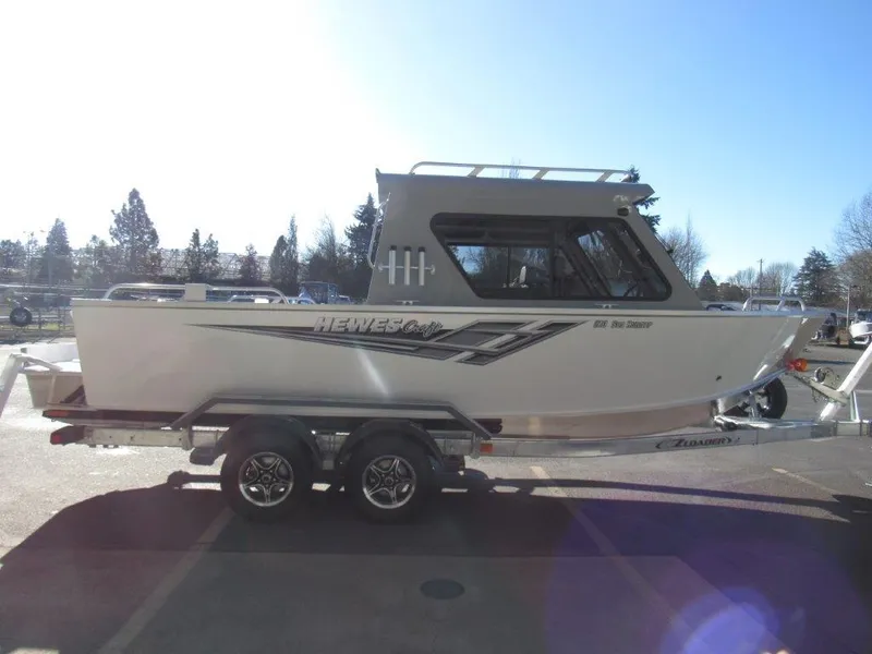 Slide: The Image of Hewescraft 210 Sea Runner ET HT 2025 - 6