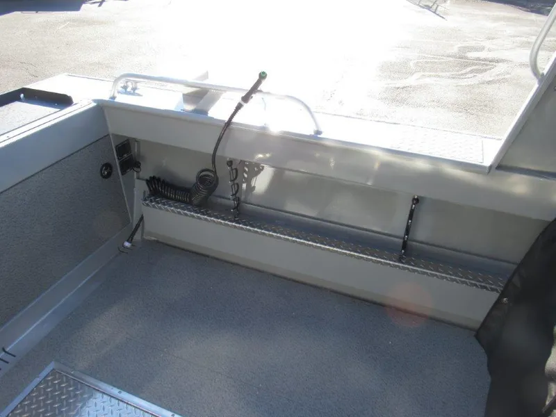 Slide: The Image of Hewescraft 210 Sea Runner ET HT 2025 - 9