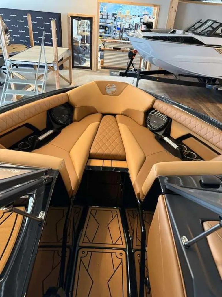 Slide: The Image of Tigé Z3 2025 - 4