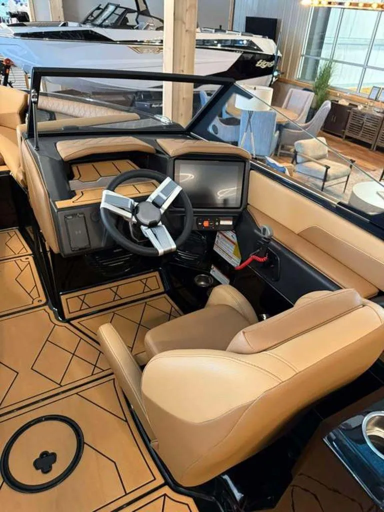 Slide: The Image of Tigé Z3 2025 - 5