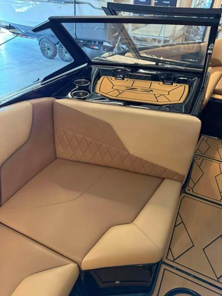 Slide: The Image of Tigé Z3 2025 - 9