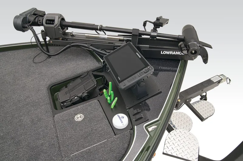 Slide: The Image of Triton 20XP Patriot 2025 - 29