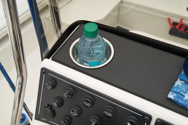 Slide: The Image of Ranger RB200 2025 - 48