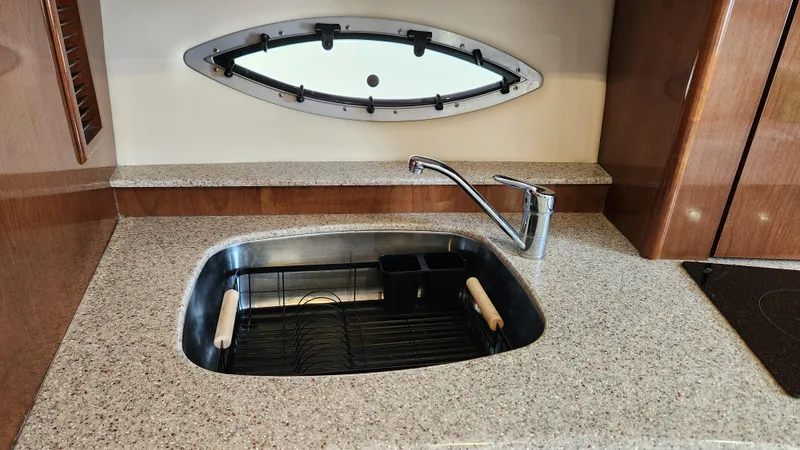 Slide: The Image of Carver 36 Mariner 2008 - 54