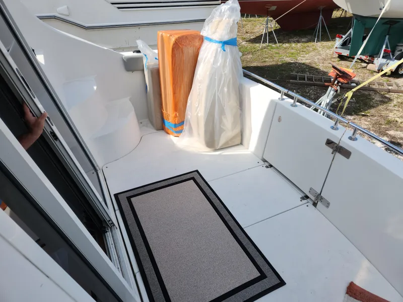 Slide: The Image of Carver 36 Mariner 2008 - 58