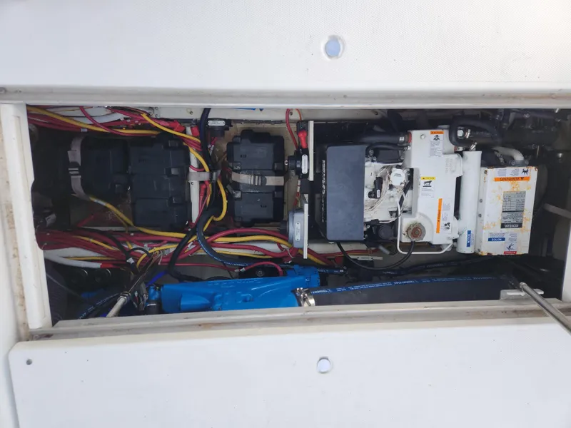 Slide: The Image of Carver 36 Mariner 2008 - 60