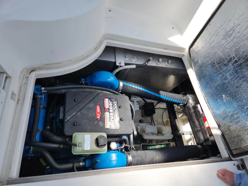 Slide: The Image of Carver 36 Mariner 2008 - 61