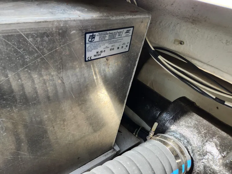 Slide: The Image of Carver 36 Mariner 2008 - 63