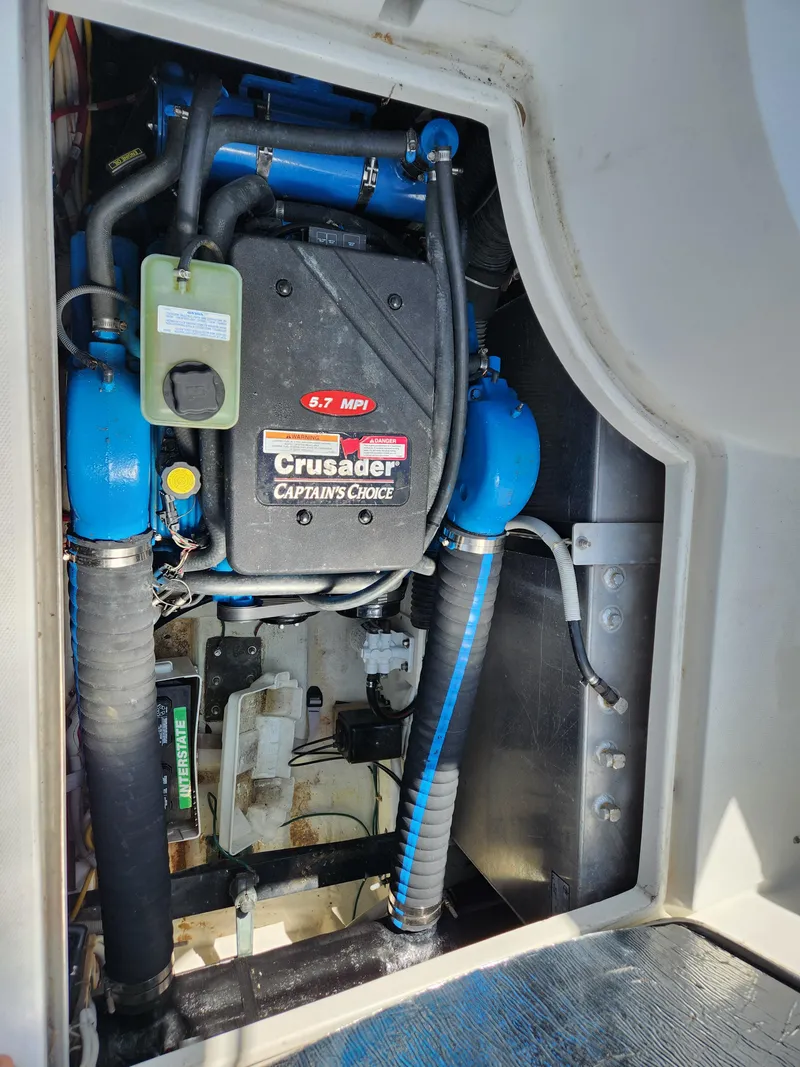 Slide: The Image of Carver 36 Mariner 2008 - 64