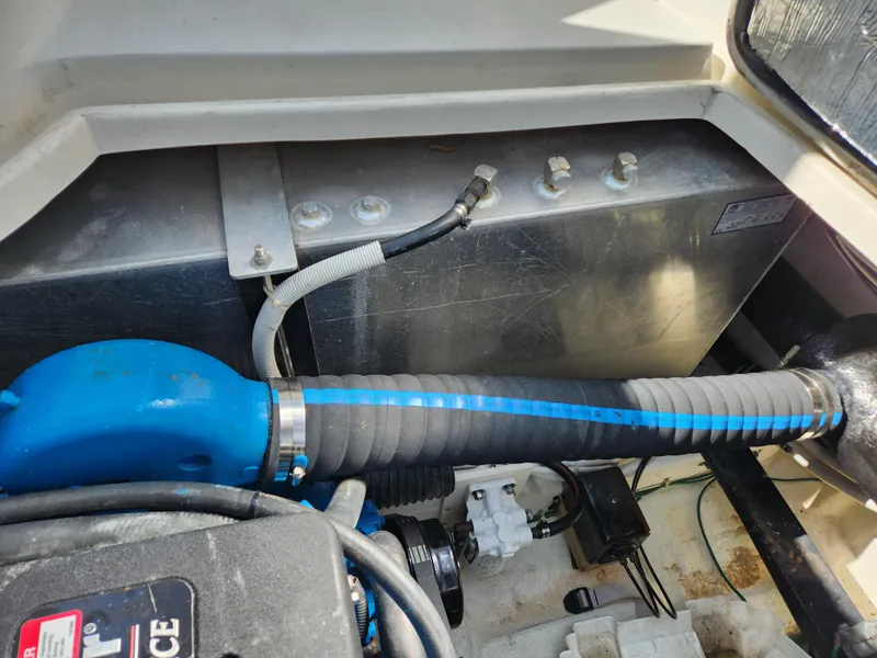 Slide: The Image of Carver 36 Mariner 2008 - 65