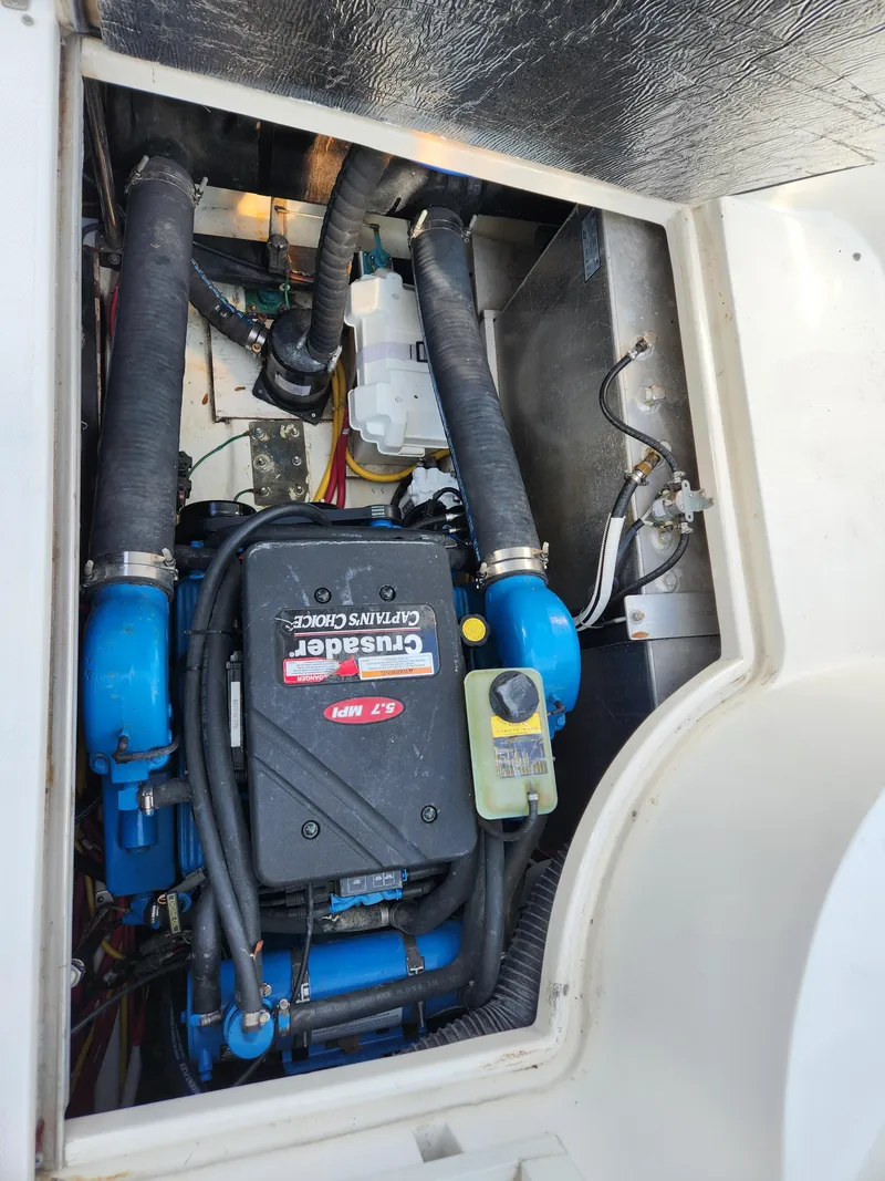 Slide: The Image of Carver 36 Mariner 2008 - 66