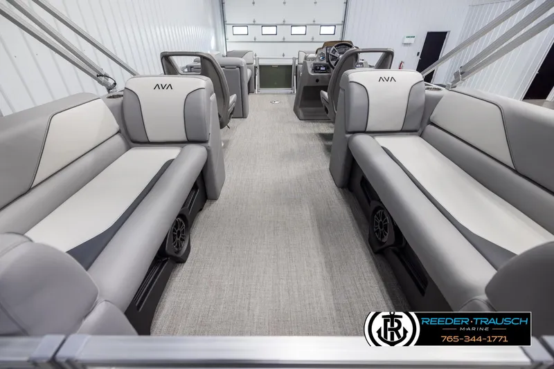 Slide: The Image of Interior of 2025 Avalon VEN QL boat with spacious seating and modern design. - 16