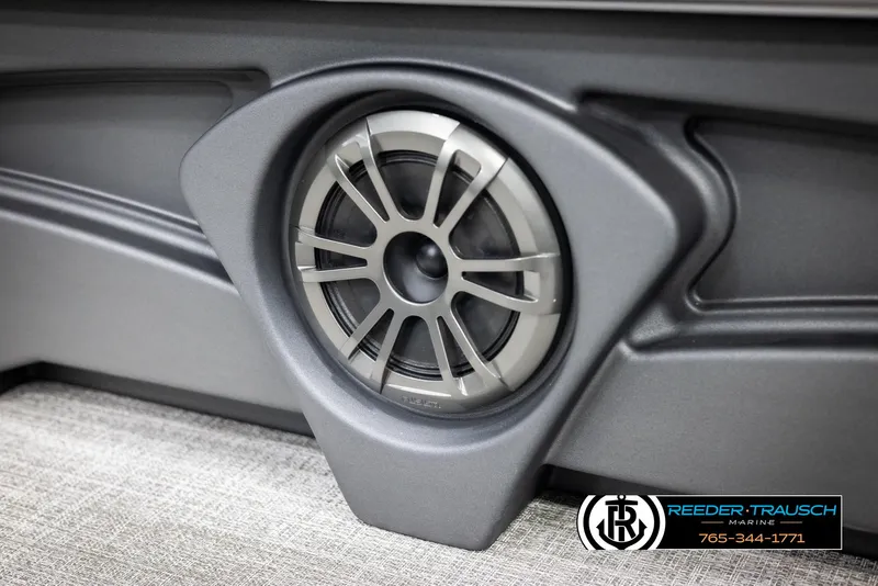 Slide: The Image of 2025 Avalon VEN QL speaker system in sleek black casing. - 36