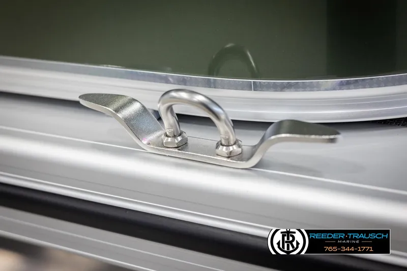 Slide: The Image of Avalon VEN QL 2025 boat cleat detail with Reeder-Trausch Marine logo. - 44