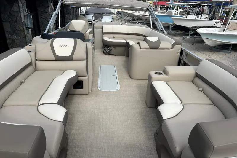 Avalon 2585 CATALINA REAR FISH 2024 for Sale | MarineSource