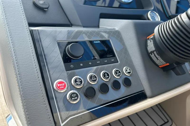 Avalon 2585 CATALINA REAR FISH 2024 for Sale | MarineSource