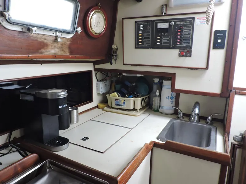 Slide: The Image of Custom Ketch Wings 33 1982 - 9