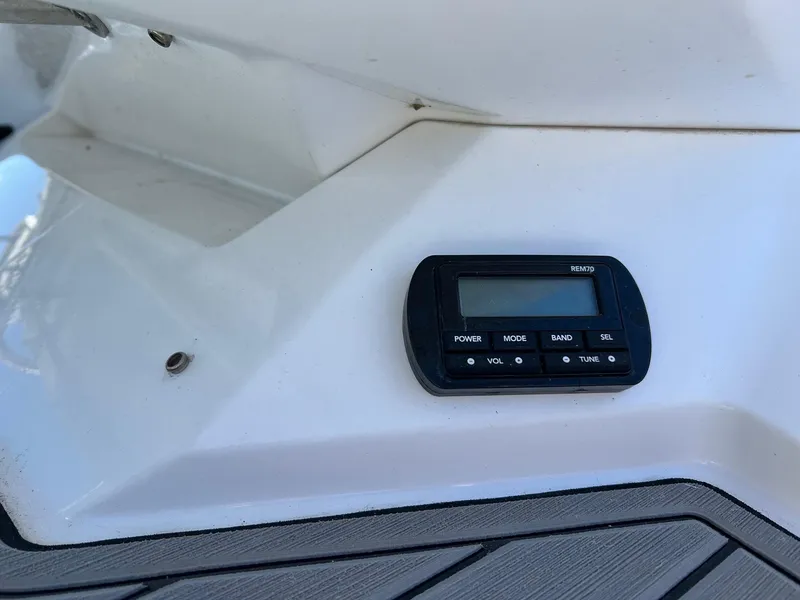 Slide: The Image of Control panel on 2021 Monterey 275 Super Sport boat dashboard. - 23