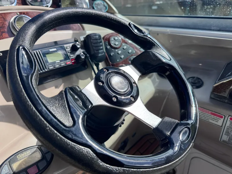 Slide: The Image of Sea Ray 280 Sundancer 2005 - 55