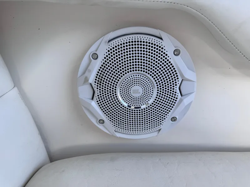 Slide: The Image of Sea Ray 280 Sundancer 2005 - 58