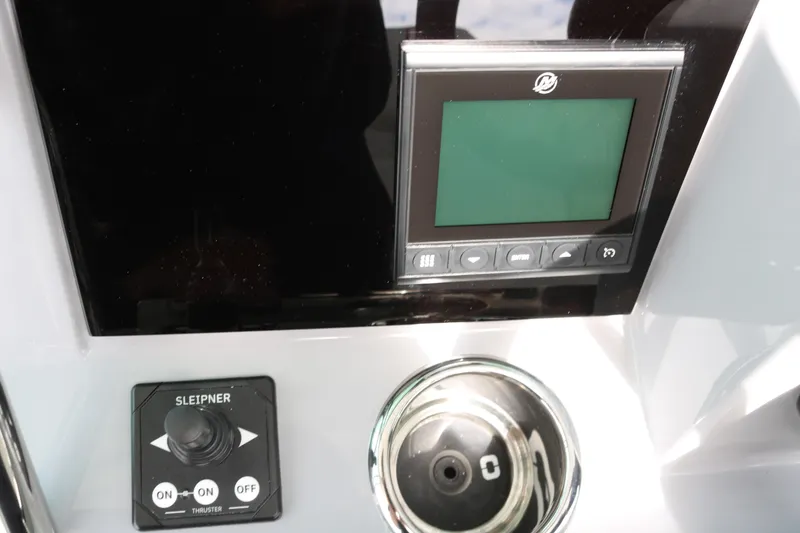 Slide: The Image of Control panel of 2026 Jeanneau Leader 10.5 WA Series 2 boat. - 18