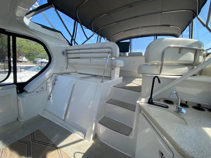 Slide: The Image of Silverton 43 Motor Yacht 2002 - 10