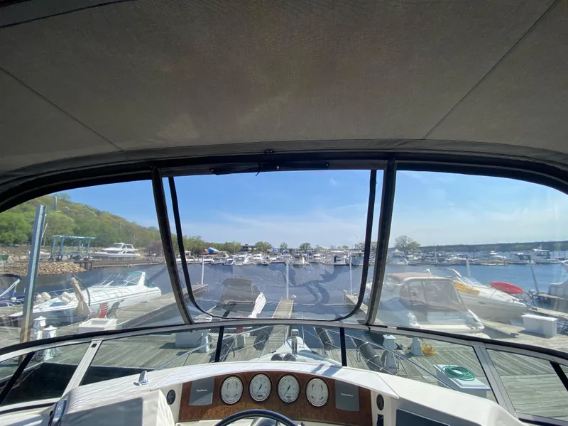 Slide: The Image of Silverton 43 Motor Yacht 2002 - 18