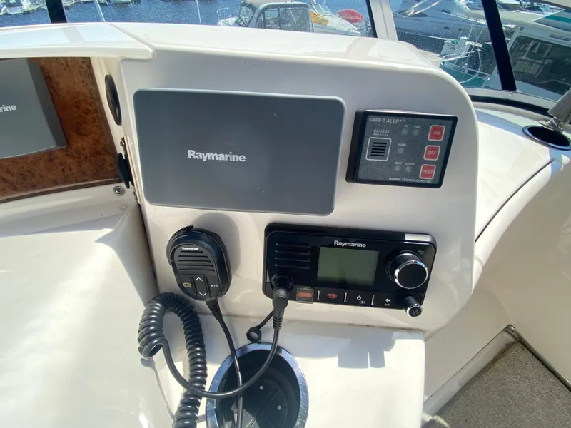 Slide: The Image of Silverton 43 Motor Yacht 2002 - 21