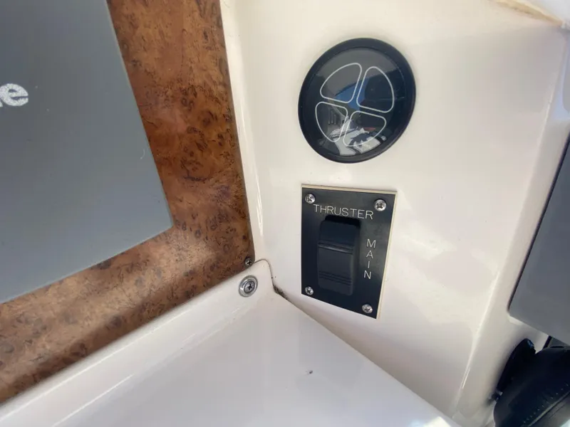 Slide: The Image of Silverton 43 Motor Yacht 2002 - 22