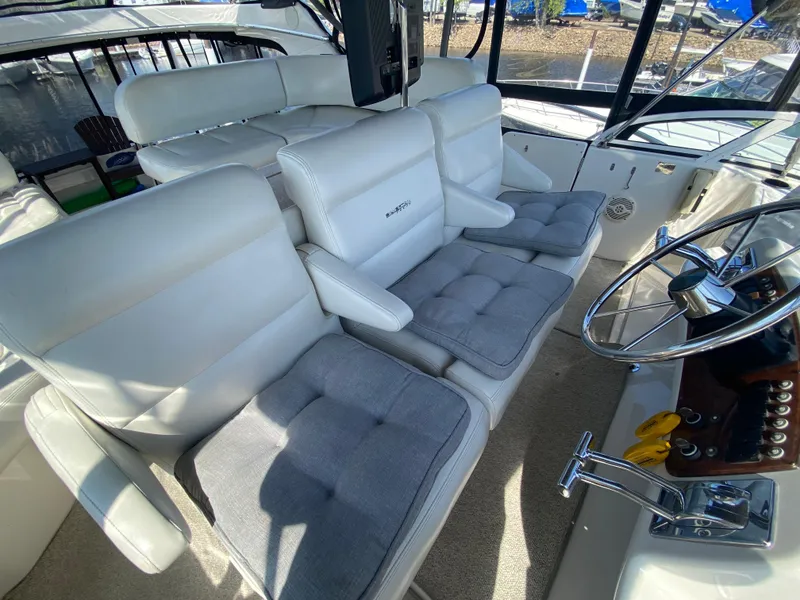 Slide: The Image of Silverton 43 Motor Yacht 2002 - 28