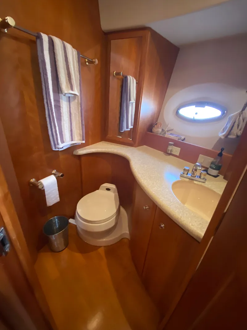 Slide: The Image of Silverton 43 Motor Yacht 2002 - 51