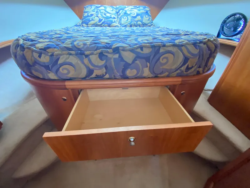 Slide: The Image of Silverton 43 Motor Yacht 2002 - 54