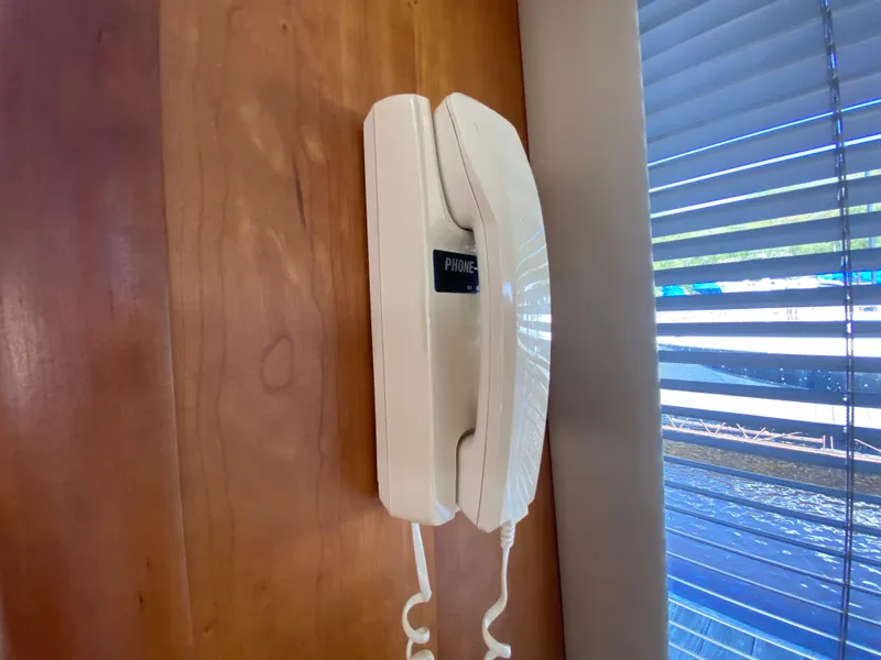 Slide: The Image of Silverton 43 Motor Yacht 2002 - 60