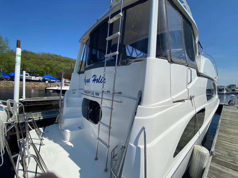 Slide: The Image of Silverton 43 Motor Yacht 2002 - 7